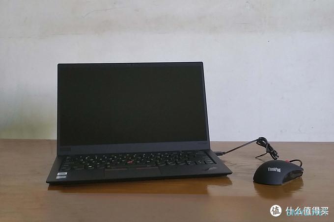 小黑粉情怀—— ThinkPad X1 Carbon 6th (2018) 开箱晒物