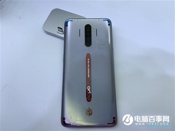 限量30000台 OPPO Reno Ace高达40周年定制版图赏