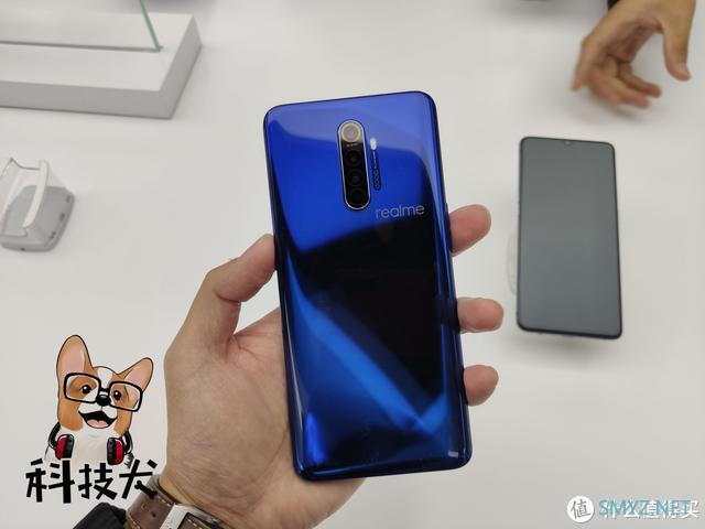 realme X2 Pro真机上手：50W超级闪充+骁龙855Plus