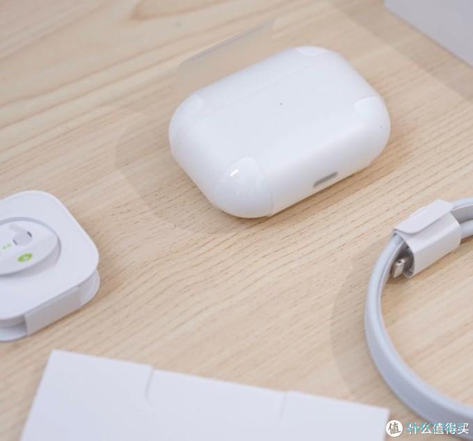 数码 篇三：AirPods Pro开箱上手体验