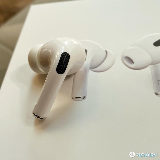 苹果AirPods Pro 香喷喷到手！