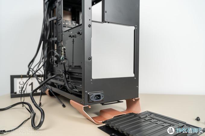 蘑菇爱搞机 篇一百四十四：那一抹金色，让人欲罢不能、酷冷至尊(CoolerMaster)SL600M金色版 全塔机箱 评测