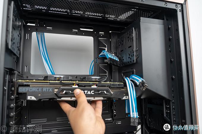 蘑菇爱搞机 篇一百四十四：那一抹金色，让人欲罢不能、酷冷至尊(CoolerMaster)SL600M金色版 全塔机箱 评测