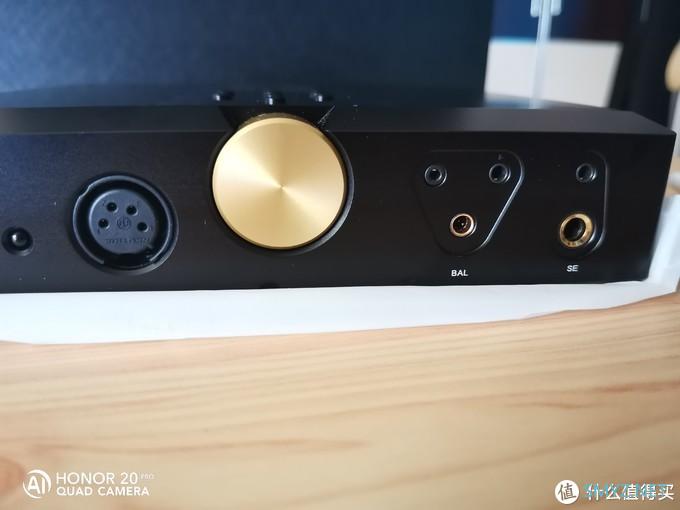 油条HiFI频道 篇三：乾龙盛（QULOOS） QA390可携HiFi DAP开箱之是可携不是便携窝有区别的