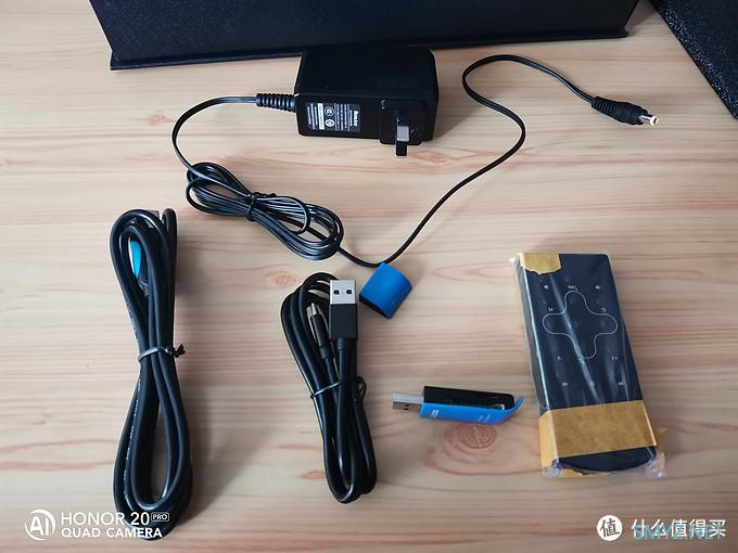 油条HiFI频道 篇三：乾龙盛（QULOOS） QA390可携HiFi DAP开箱之是可携不是便携窝有区别的