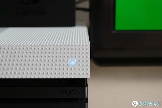 2019年的买买买 篇五十五：黑五入手的XBOX ONE S简单开箱晒单