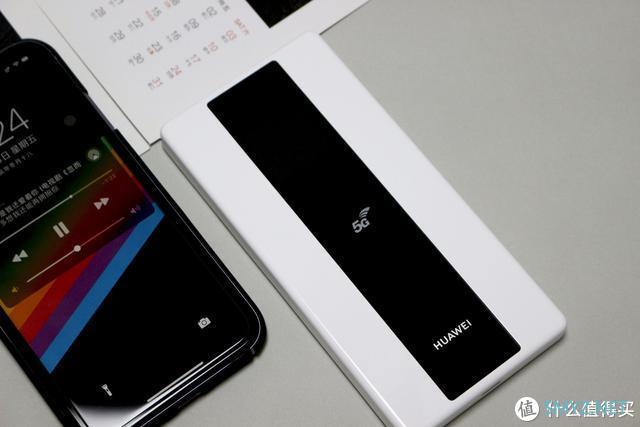 好物推荐 篇五十七：IPhone11信号救星 还是4G手机享受5G网络的神器- 华为5G随行WIFI