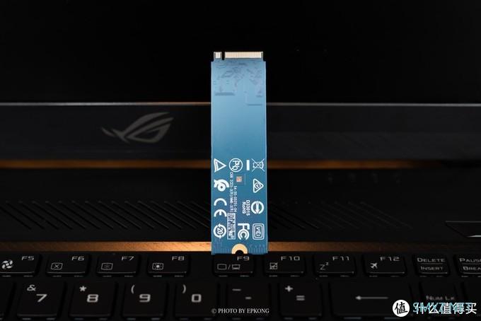 笔记本换固态并不难——给败家之眼换上大容量固态WD Blue SN550 NVMe SSD 1T