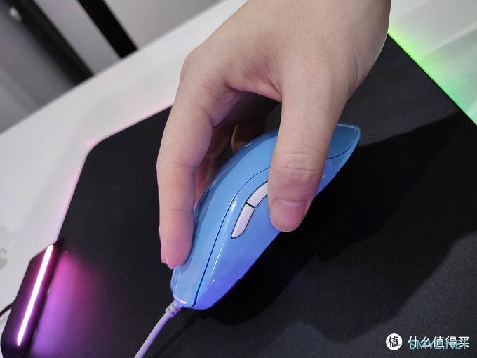 Neo的务实外设指南 篇二十八：稳中有升的优质FPS鼠标 - 卓威Zowie FK2-B上手实测