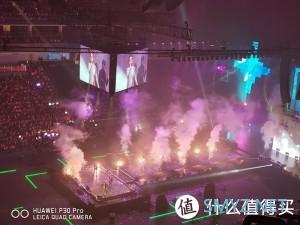 华为P30 Pro拍照上手：50倍变焦直击演唱会是否真爽？