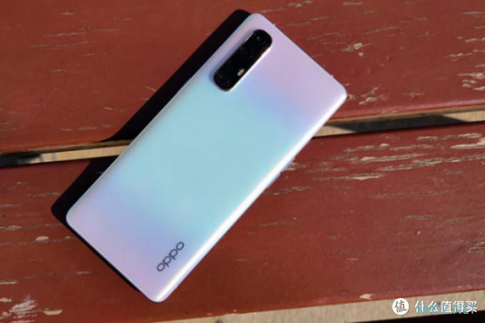 搭载天玑1000L的OPPOReno3，对比骁龙855Plus得realmeX2P，有多大差距？