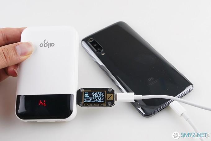 PD、PE、QC等多协议加持，aigo E10000PD数显快充移动电源评测