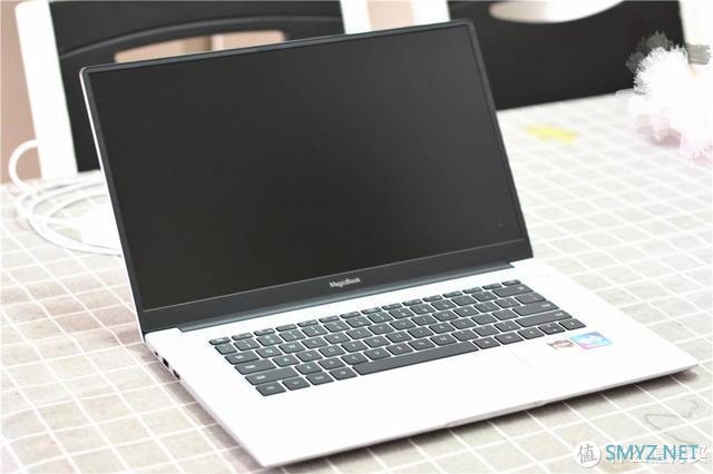 办公首选？聊一聊为啥选了荣耀MagicBook 15