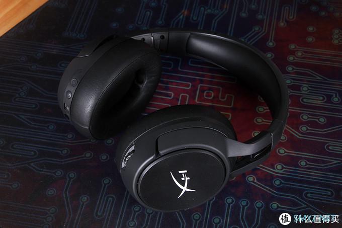 可以无线充电的游戏耳机—HyperX Cloud Flight S 天箭S 体验评测