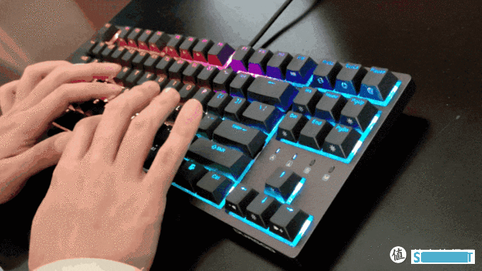 ​光效DIY+自定义宏：玩法多样的杜伽k320RGB-NS版机械键盘