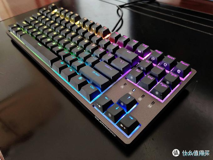 ​光效DIY+自定义宏：玩法多样的杜伽k320RGB-NS版机械键盘