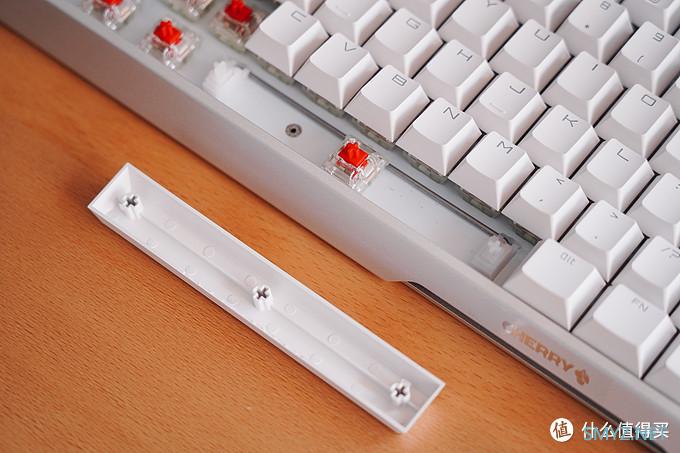 铝壳无钢，声色锵锵：CHERRY MX BOARD 3.0S