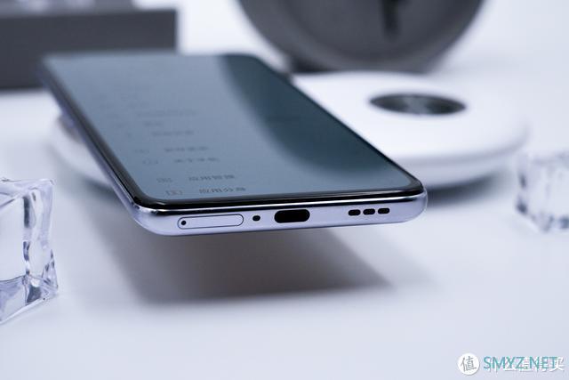 无需为游戏去忍受厚、重、丑，OPPO Ace2能够给你优雅的游戏体验