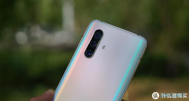 沉淀着彩虹似的梦：vivo X30虹影版试用简评