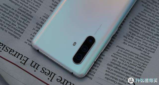 沉淀着彩虹似的梦：vivo X30虹影版试用简评