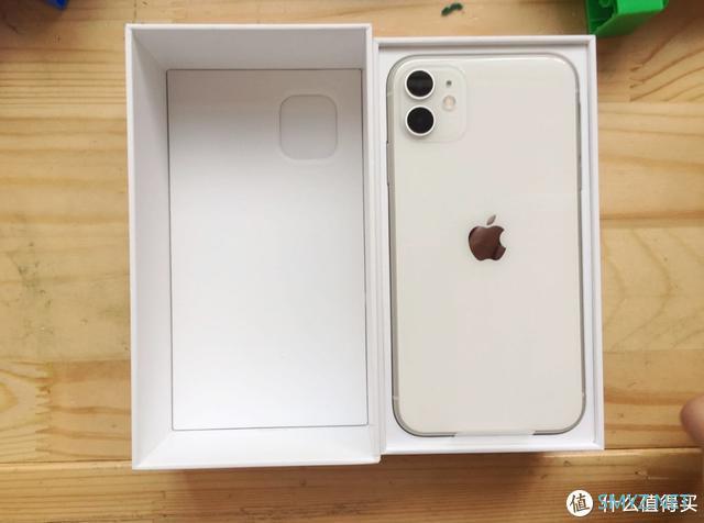 苹果iPhone 11评测，看似平淡却可以安心无忧用2年以上