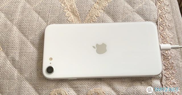 苹果iPhone SE 2评测，A13芯片+小屏幕戳中了我的痛点