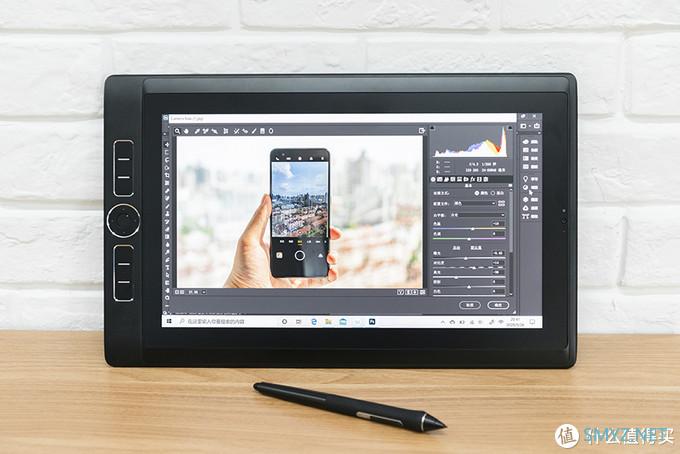 Wacom MobileStudio Pro 13评测：随时随地记录你的创意