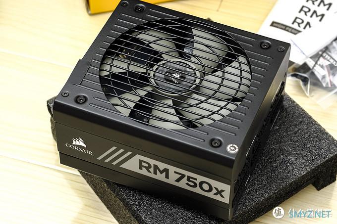 海盗船RM750x金牌电源开箱简测