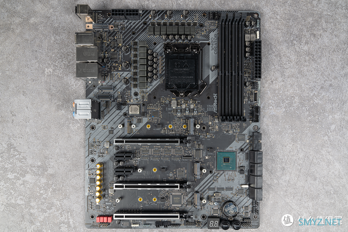 描边怪爱搞机 篇十四：能上 Xeon 的 LGA1200 主板，华擎 W480 Creator 拆解评测