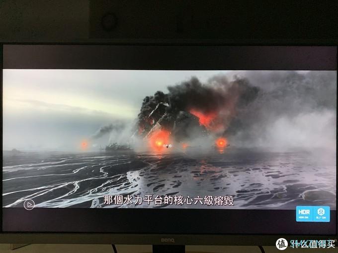 我的桌面进化史 篇二十八：​32寸+4K+HDR10，大屏搭配迷你主机搭建极简桌面