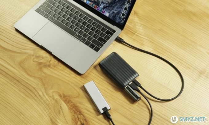 一物两用！苹果MacBook用户的福音：征拓X5多功能充电宝体验