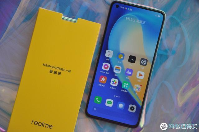 打造年轻一代潮玩机，realme 真我X7 Pro评测