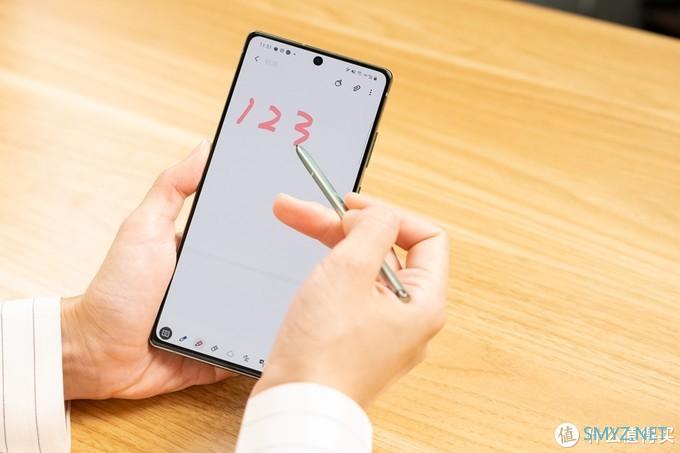 纤薄机身释放大屏的王者魅力 三星Galaxy Note20 5G手机评测