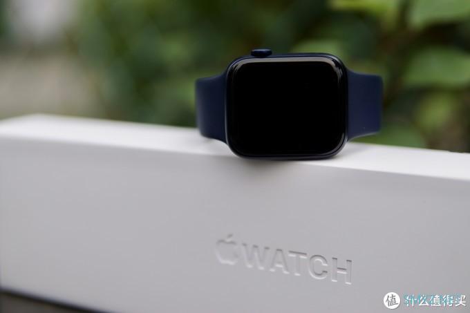 蓝色就是正义！Apple Watch Series 6开箱上手体验