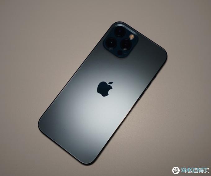 iPhone 12 pro max，M1 MacBook Pro使用感受及周边推荐