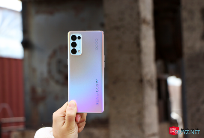 OPPO Reno5 Pro 带来人像视频美颜，Reno 的视频手机定义更清晰了