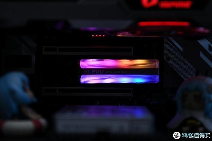 巨炮快评 篇七十一：要速度更要颜值！科赋CRAS C700 RGB M.2 PCI-E固态硬盘使用评测