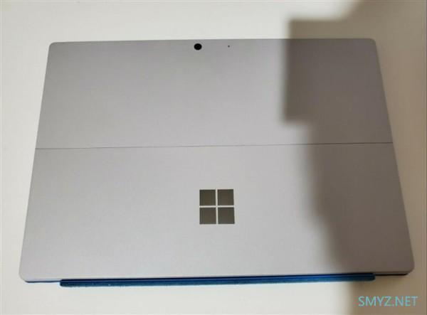 微软Surface Pro 8还有更低的入门版，终于不再是4GB内存了