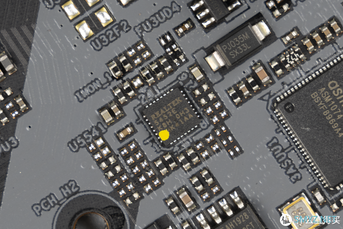 描边怪爱搞机 篇四十三：颜值性能双在线，华擎 Z590 钢铁传奇 WiFi 6E 拆解评测