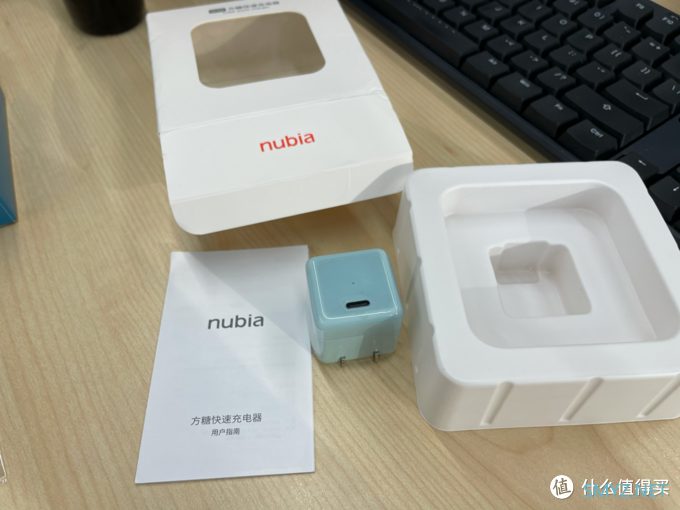 Anker 20w快充与Nubia方糖20w快充评测