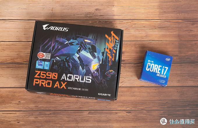 技嘉小雕PRO Z590 AORUS PRO AX主板开箱，10700K和内存超频测试