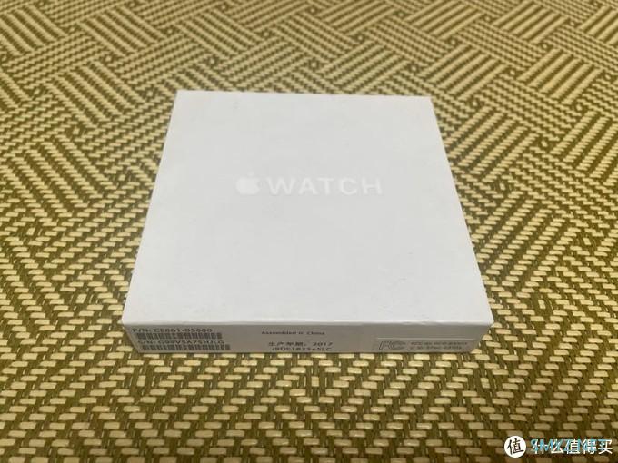 Apple 篇一：我使用过的Apple Watch—三代不同版本的包装盒对比