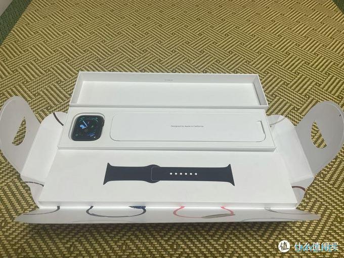 Apple 篇一：我使用过的Apple Watch—三代不同版本的包装盒对比