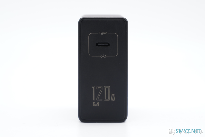 努比亚 Z30 Pro 充电评测：标配 120W 氮化镓充电器与 6A 快充线材，快充不减配