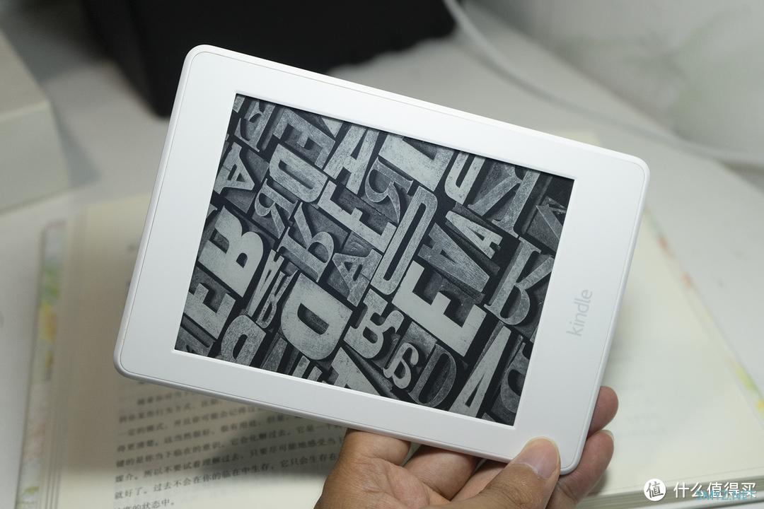 捡垃圾9：垃圾佬入手了Kindle paperwhite 3，体验怎么样，我有坚持阅读吗