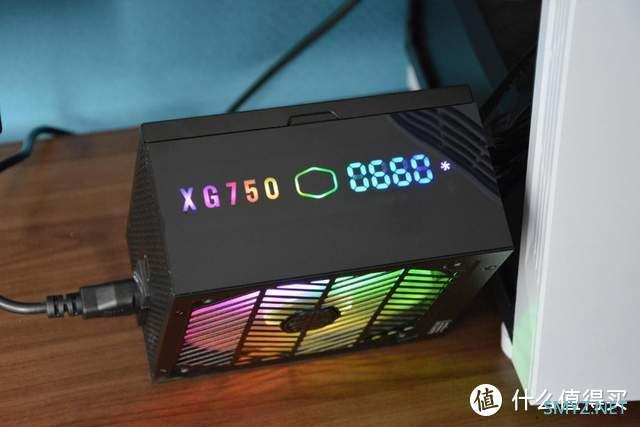 自带OLED屏幕，玩转炫彩ARGB，酷冷至尊XG PLUS 750W白金电源测评