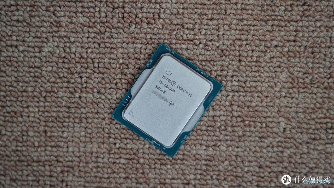 三哥玩电脑 篇三十二：千元级游戏王者，Intel i5 12490F评测分享