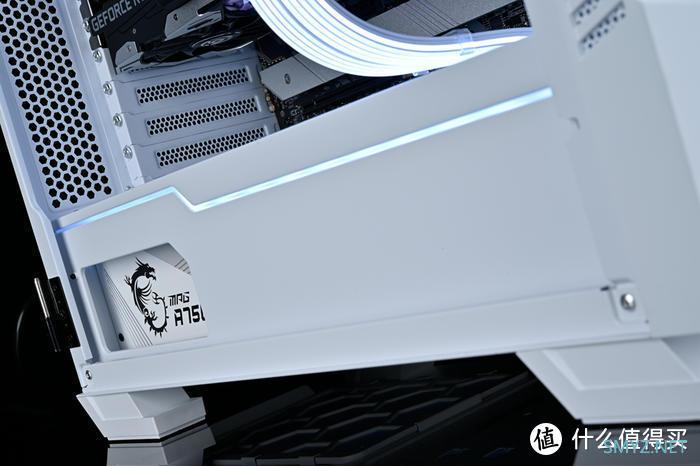 小白龙——微星MSI MPG Velox 100R White刀锋白色限定款机箱装机