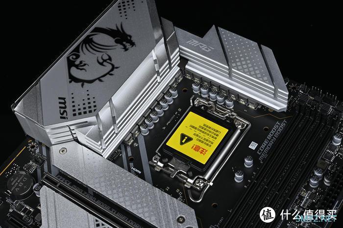 小白龙——微星MSI MPG Velox 100R White刀锋白色限定款机箱装机