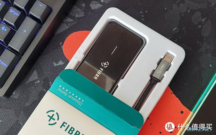 便携五合一，让娱乐办公更高效：FIBBR菲伯尔 USB-C五合一扩展坞